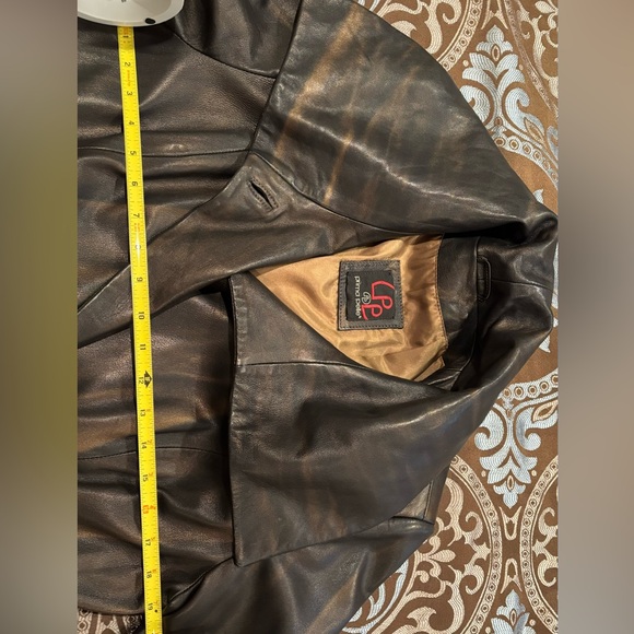 Beautiful and unusual long leather jacket - Picture 10 of 11